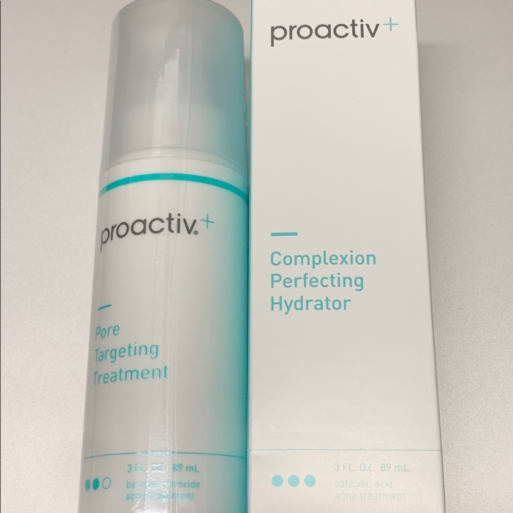 (4) Proactiv+ Pore Treatment & Complexion Hydrator